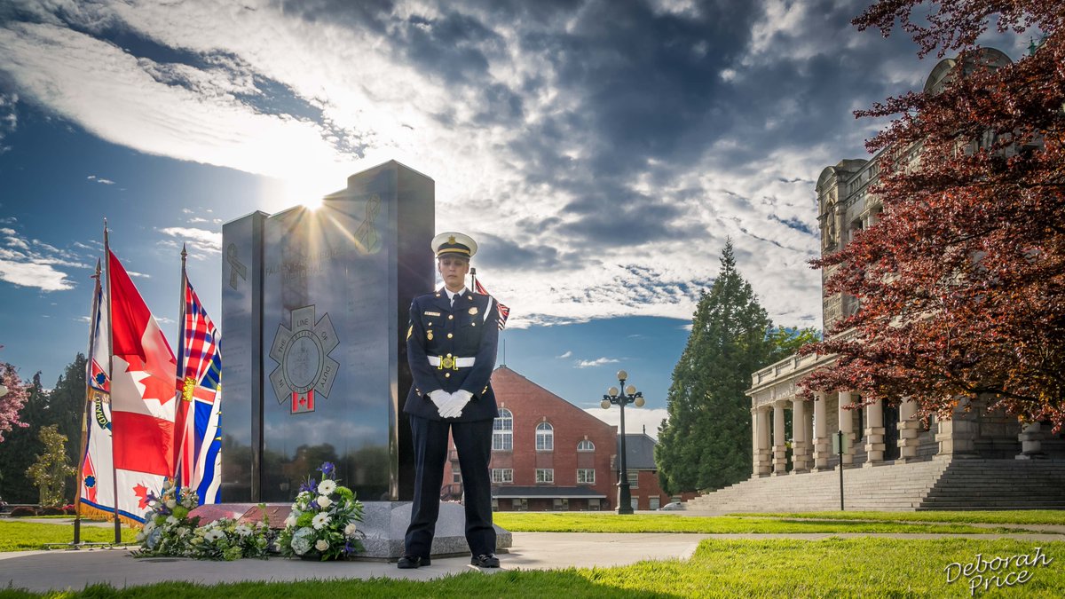 May 6th marks the annual Day of Remembrance for #paramedics.

Today we commemorate our fallen first ​responders and take a moment to #honour the 10 paramedics who have lost their lives in the line of duty in British Columbia.

 #LODD #NeverForgotten