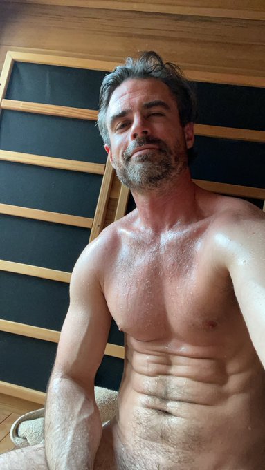 ❤️ sauna time https://t.co/8OeYciyybt<a href="/tag/dick"class="tags"><span>#dick</span></a>