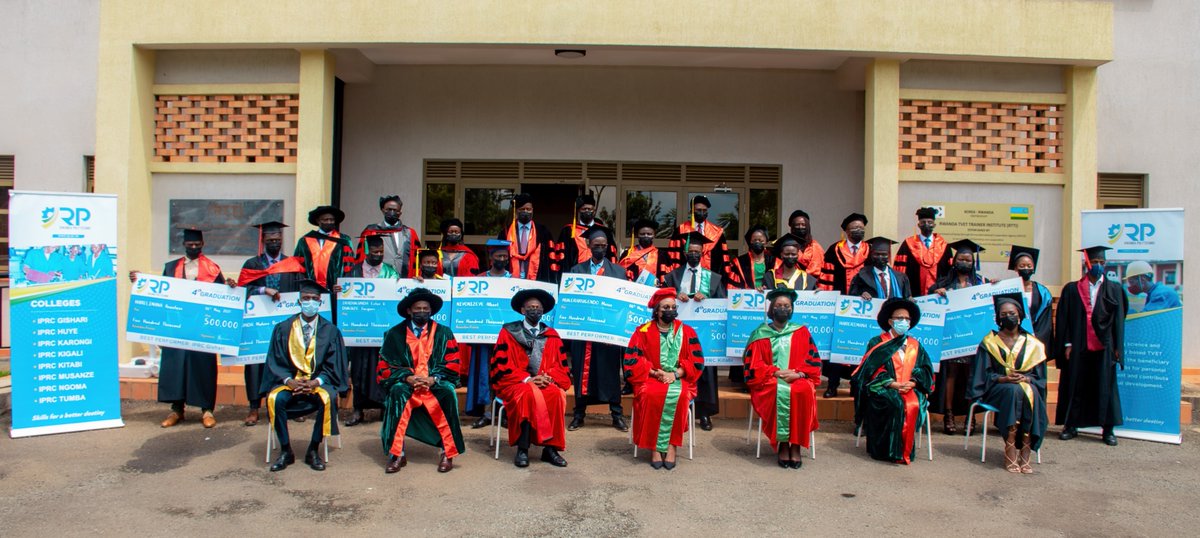 RwandaPolytec's tweet photo. The best performers, best female and best Innovation project were awarded during the graduation ceremony . #RP4thGraduation https://t.co/yi6goJFnf1