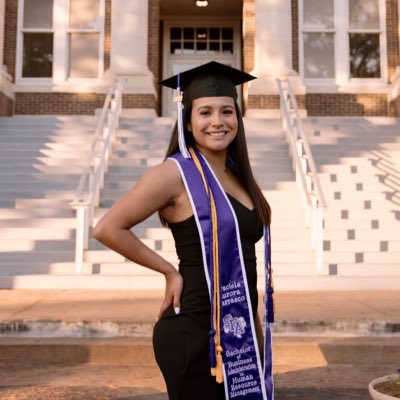thegrayc23's tweet photo. #NewProfilePic 2 more days 📸 @CzapGabby https://t.co/JDrtwF2lWI