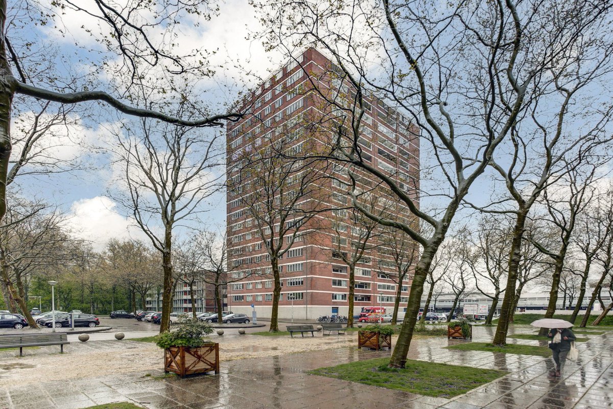 TE KOOP: Turfstreek 151 in Soest.
€ 530.000,- / 133,0 m²

In de wijk Overhees, treft u deze ruime hoekwoning liggend aan een doodlopend weggetje, uitermate kindvriendelijk. 

Intresse? Neem snel contact op met onze makelaar in Soest!
ow.ly/slCs50EGpGm

#makelaar #Soest