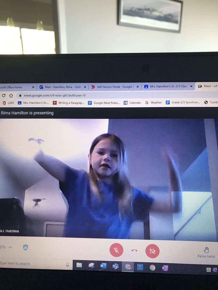 So much fun!  #dancetogether <a href="/DANCEPL3Y/">DANCEPL3Y</a> <a href="/CollBayLDSB/">Collins Bay PS</a> 😅🥳💃🕺🔥