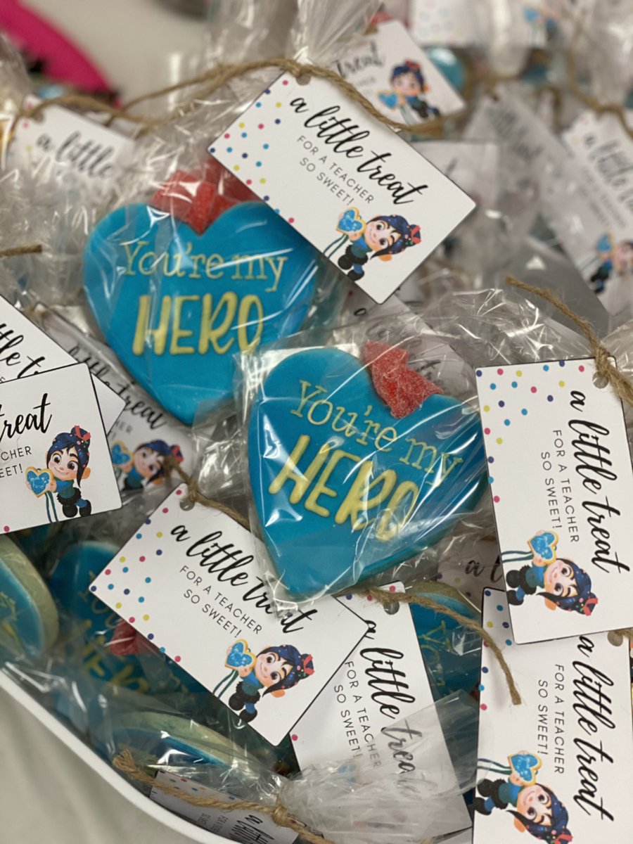 “WE’D BE A WRECK WITHOUT YOU!” ❤️🥰Today we are treating our staff to a yummy cookie, chocolate, and candy bar ! 🍪🍫🍭🍬Thanks to Whale of a Cookie ! 🙌🏻 (the cookies are just as delicious as they are pretty!) #AACPSAwesome  #TeacherAppreciationWeek