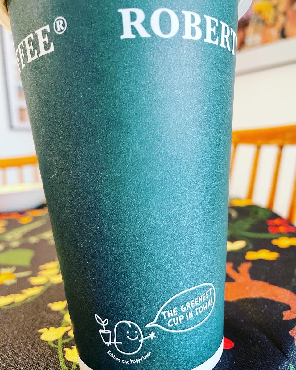VastustamatonV's tweet photo. Kahvia vastuullisesta kupista. Coffee from sustainable cup. 💚 #robertscoffee 

#futuresmart 
#recyclable
#plantbasedlining 
#sustainability
#vastuullisuus
#vastustamatonvastuullisuus
#💚
#✅ https://t.co/n7Kq1aVrEc