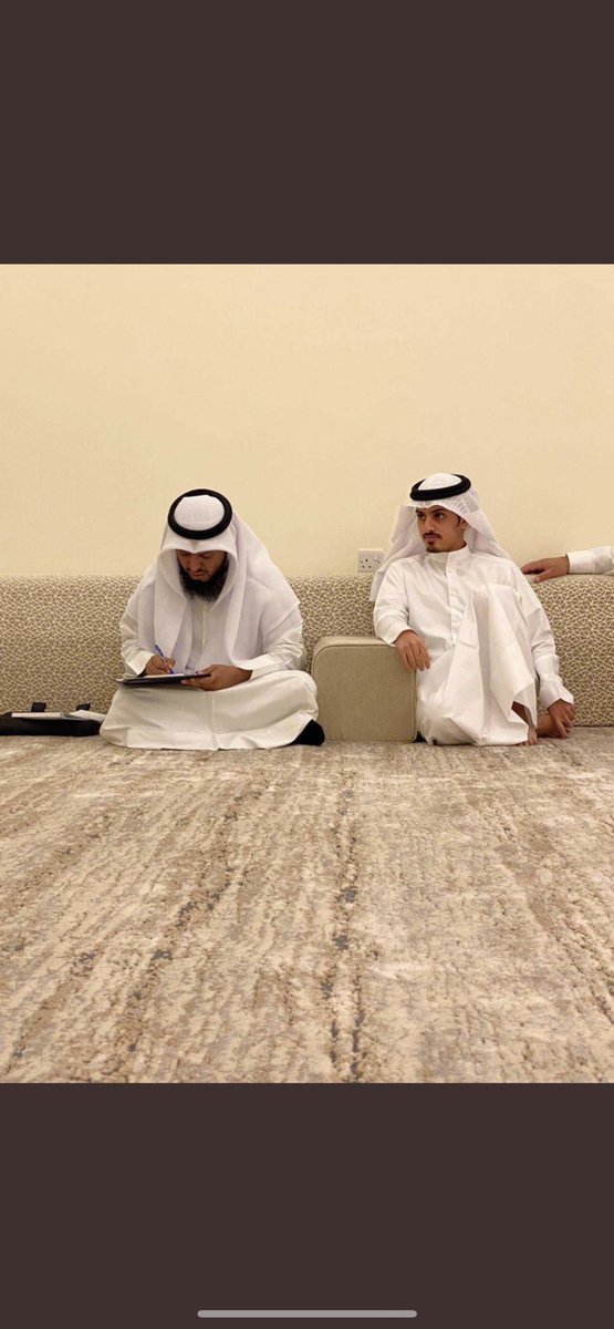 ﴿ وَمِنْ آيَاتِهِ أَنْ خَلَقَ لَكُم مِّنْ أَنفُسِكُمْ أَزْوَاجًا ﴾ 
•
الحمدالله الذي بنعمته تتم الصالحات ،
تم بحمد الله وفضله "عقد قراني"
سائلاً المولىٰ عز وجل لي ولكم التوفيق 
والبركة لما يُحبه ويرضاه . 
•
•
أخوكم : خالد فهد العويهان .
#الف_الف_مبروك 
#عائلة_العويهان