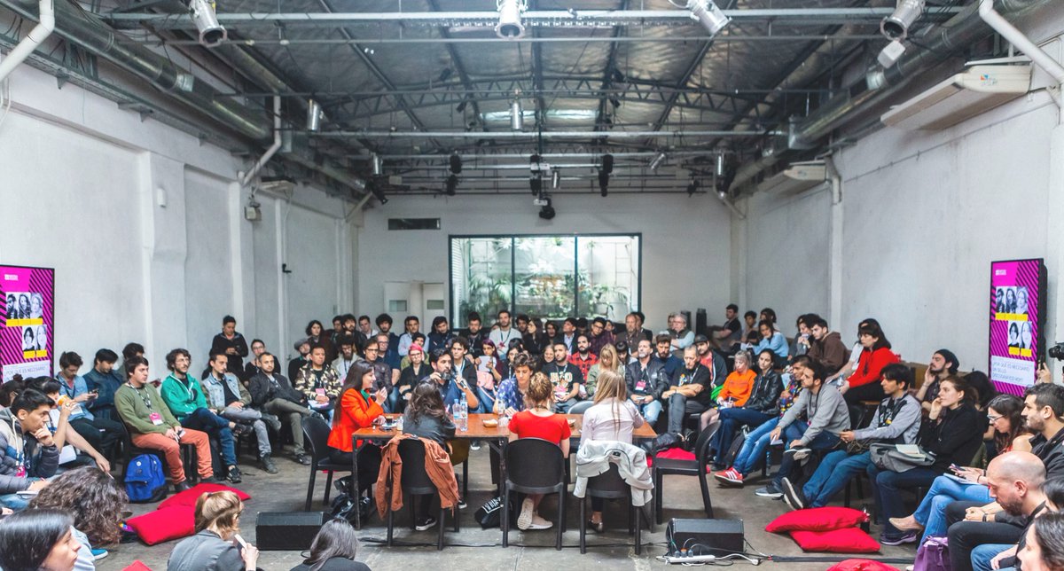 arBritish's tweet photo. Hoy revivimos uno de nuestros programas pasados⚡️👇

#SelectorPro apunta a la profesionalización del sector de la música independiente. 

En el 2018 se produjo en Argentina junto a @432_Hertzios en un formato de conferencia de 2 días con talleres, paneles y shows en vivo https://t.co/z7sjye3QMD