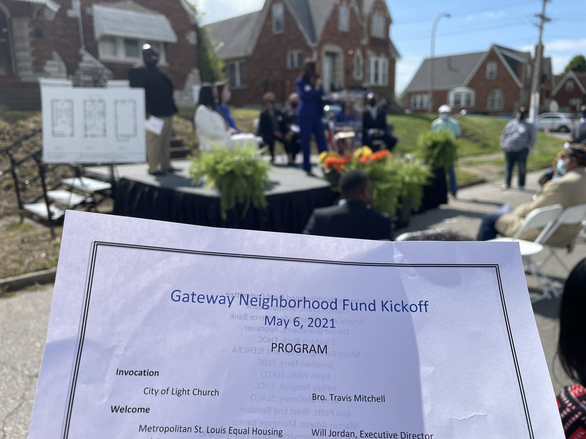 the_jessicarae's tweet photo. I’ve been waiting a long time for this day! Thanks to the work of @SLEHCRA and many, many other partners, the @stlgatewayfund is now launched and ready for lending in our North City neighborhoods! #community #equity #stl https://t.co/lh4o2rxVsg