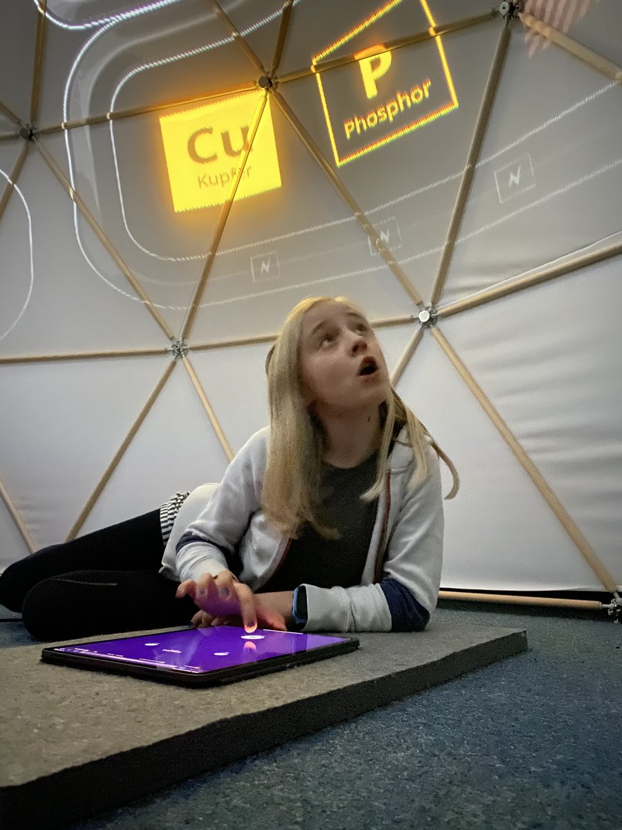 🅓🅞🅜🅔🅢🅒🅗🅞🅞🅛🅘🅝🅖 🔮

If kids + home office = 💣 just build a dome in the basement and play a little Kinetarium... 🤪 #domeschooling

#homeschoollife #education #learningthroughplay #gaming #interactive #planetarium #kellerkuppel #stuttgart #bwbleibtkreativ #domeoffice