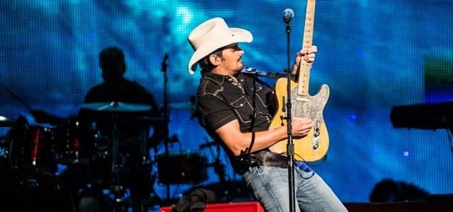 Brad Paisley, Lynyrd Skynyrd Tapped for Football Hall of Fame Concert https://t.co/ZYS6MQcUXf https://t.co/q0tSZIbQJ3 https://t.co/9pBD6BPKZv