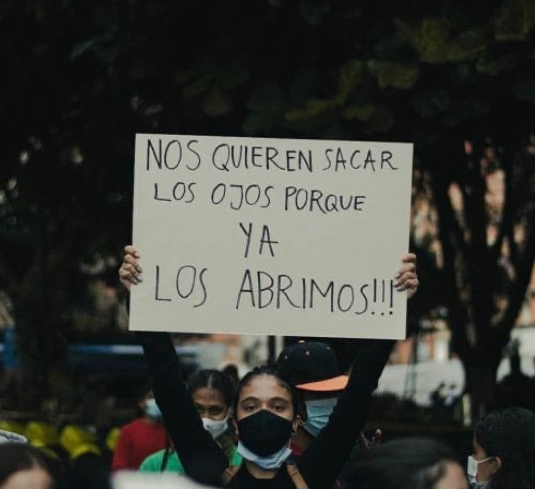 DayanismaEru's tweet photo. #SOSColombiaNosEstanMatando 
#ColombiaResiste https://t.co/CNRv5YYuXq