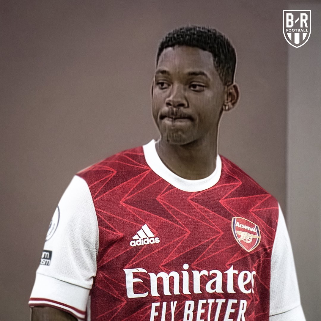 brfootball's tweet photo. 9th in the league. Out of Europe. No trophies. 

Arsenal's season: https://t.co/AyQaEOut4L