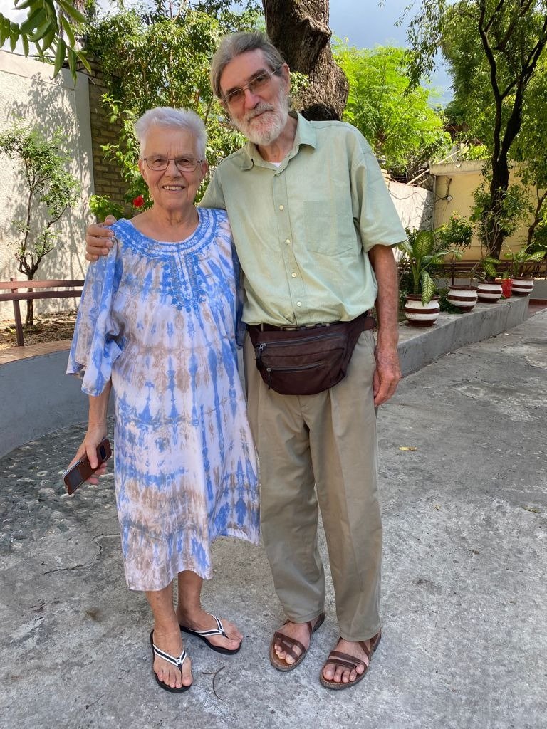 F2Washington's tweet photo. 🔴 En Haïti, @agnesvahramian et @ariellemonange ont rencontré le père Michel Briand et la sœur Agnès Bordeau à Port-au-Prince. Ils ont été otages d’un gang pendant 20 jours. 

▶️ Retrouvez ce reportage inédit dans le 20h de @France2tv aujourd’hui.

@infofrance2 @franceinfoplus https://t.co/sFlrRuMkXU