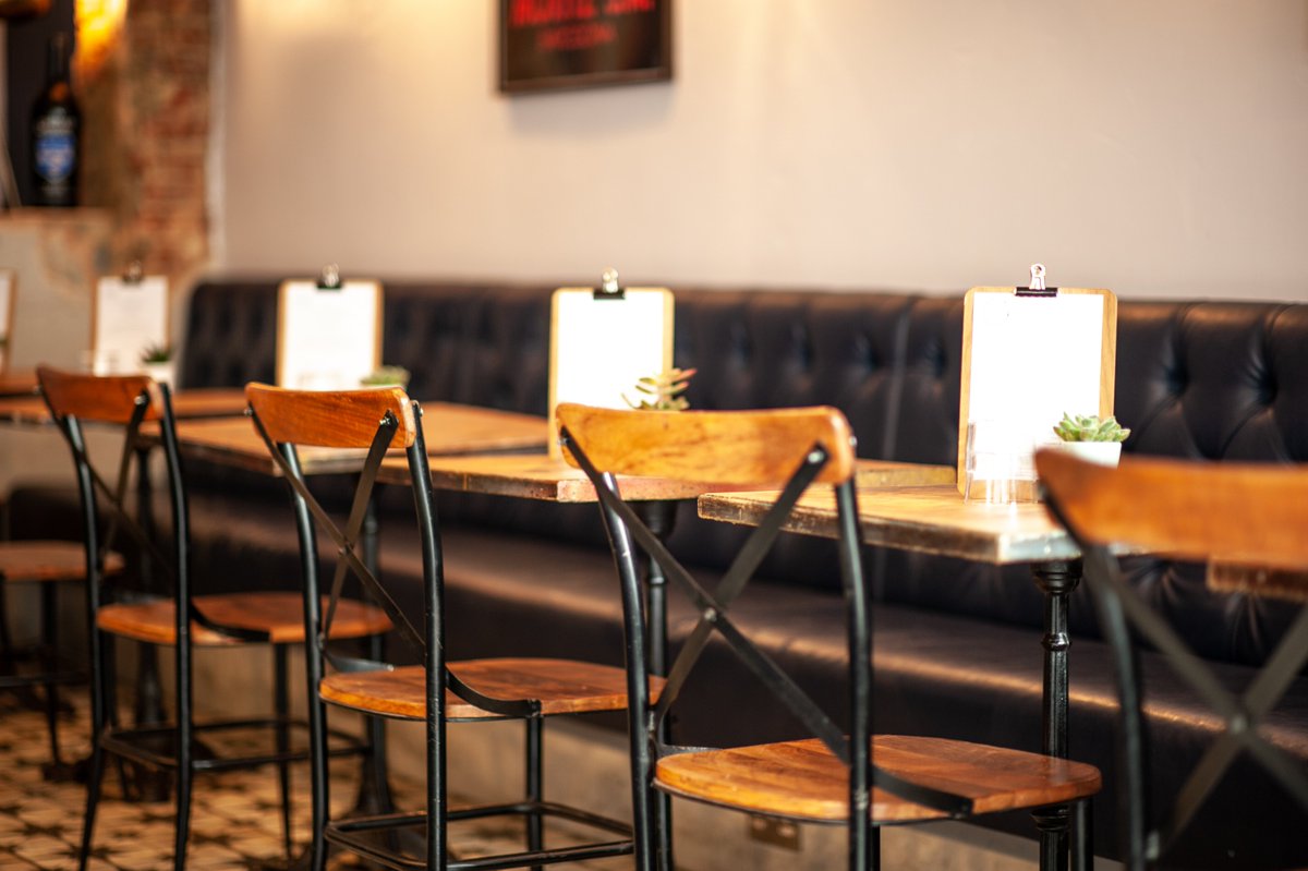 tapsandtapasldn's tweet photo. Sorry for the radio silence, but we are BACK!
Reopening 19th May with the long awaited indoor seating, pints of fresh beers from @LondonBeerLab and a whole load of Tapas.
We have some vacancies so please email tapsandtapas@yahoo.com and get booking those tables via our website! x https://t.co/SynOMm8QYt