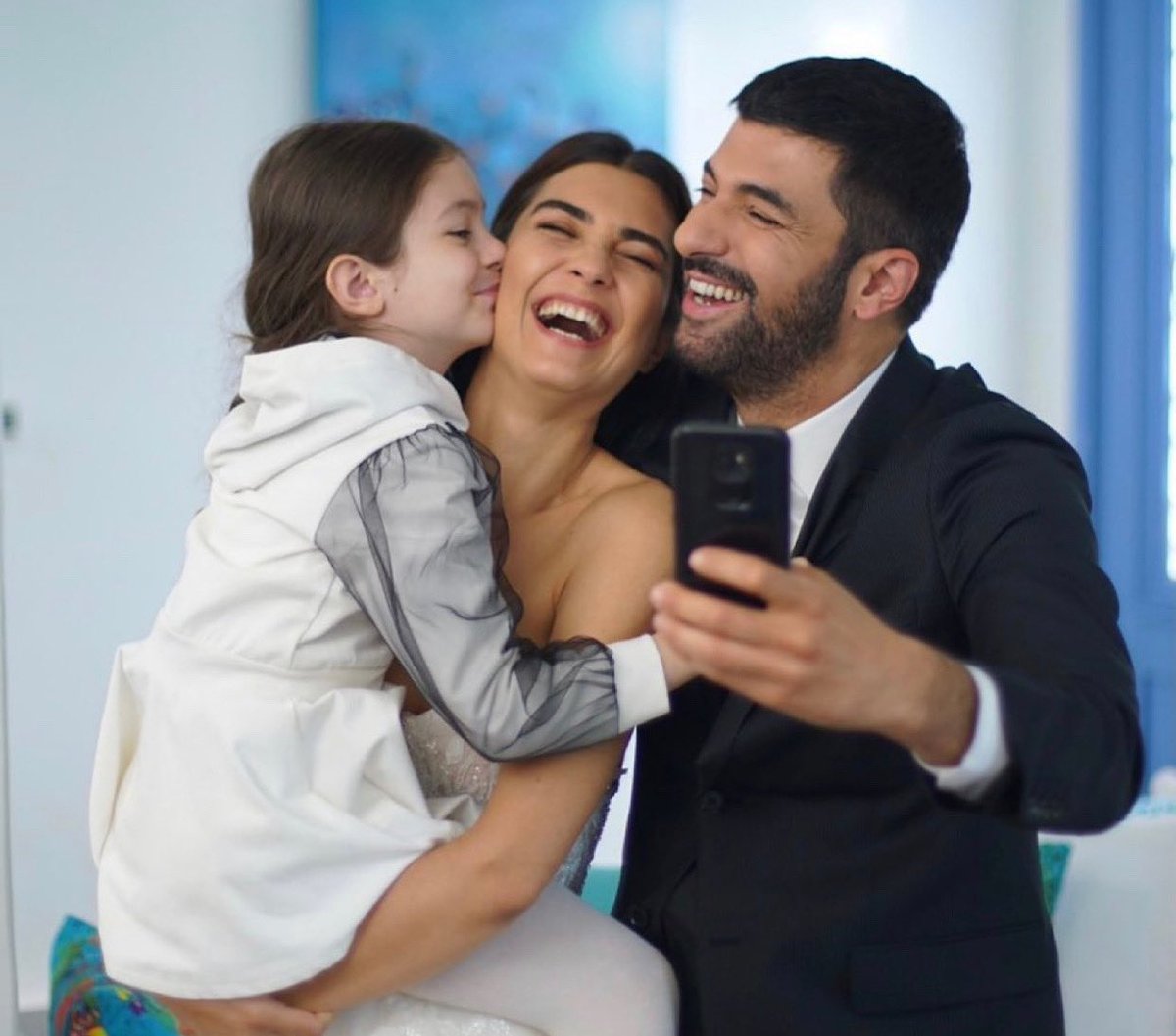 akyrs1's tweet photo. En güzel şey 😩❤️❤️
#EnginAkyürek #TubaBueyuekuestuen #seferinkizi #MavSan https://t.co/kOrez4M6jR