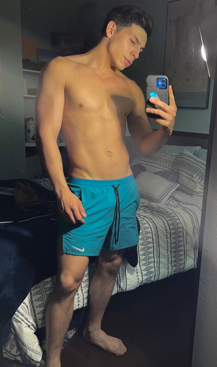 neptunecowboi's tweet image. Anyone wanna cuddle all day?