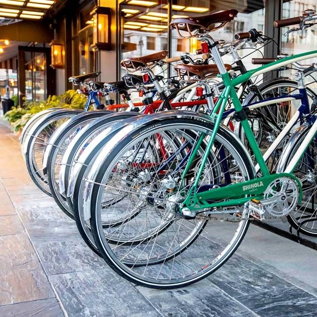 ShinolaHotel's tweet image. Explore further. Borrow one of our @Shinola bikes and enjoy the spring weather. #ShinolaHotel #ExploreDetroit #BikeMonth

Photo credit: @jessica_malek