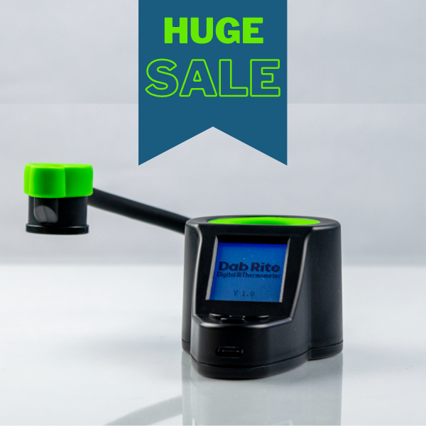 Smokazon's tweet image. Get your hands on the ultimate dab companion. The Dab Rite digital thermometer dials in the ideal temp so you can enjoy perfect dabs every time!

SHOP NOW: bit.ly/3cw1sXP

#dailydabs #dabrite #dabthermometer #dabbing #dabs