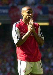menashBD's tweet photo. @Arsenal @Auba @HectorBellerin @kierantierney1 PRAY FOR XHAKA https://t.co/CPal0QcPf9