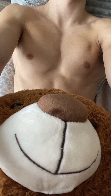 My Teddy Bear asked for some 🍆..... https://t.co/8XOObGV4Oi