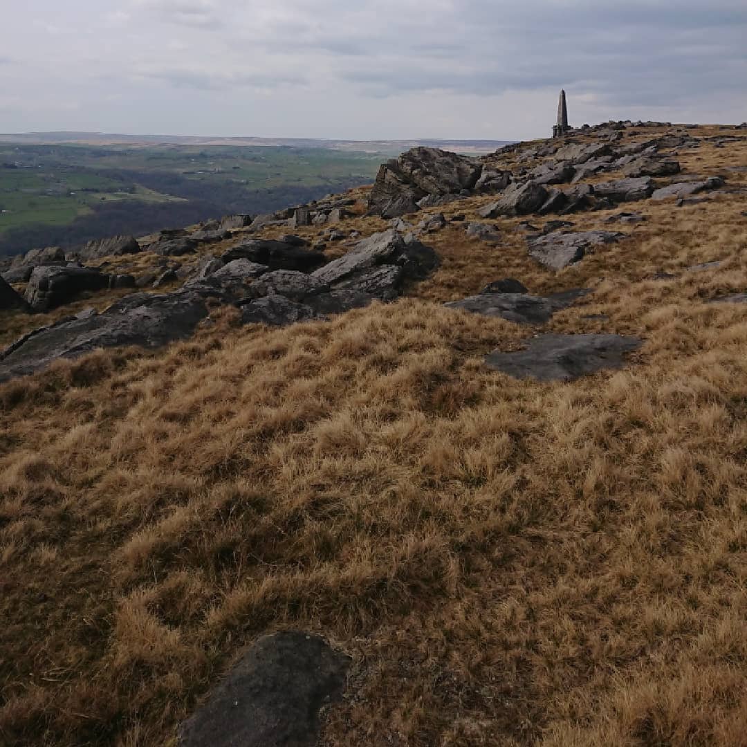 A few pics 📸 from a walk from Hebden Bridge to Todmorden via Stoodley Pike

#hebdenbridge #Todmorden #stoodleypike #westyorkshire #yorkshire #uppercaldervalley #walking #hiking #photo #markettown