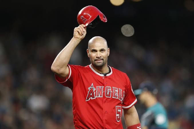 Según fuentes los @angels el día de hoy dejarán en libertad al 1B Albert Pujols. Cual será el siguiente paso del futuro miembro del salón de la fama? ⚾️ #angels #albertpujols #mlb #pelotade3