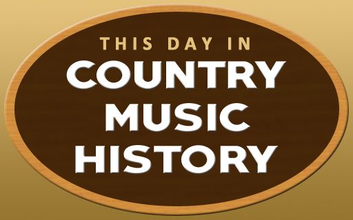 Feb. 26, 2013 : 'Sheryl Crow performs for Country Radio Seminar attendees at aVenue in Nashville. She's joined by surprise guests Blake Shelton, Miranda Lambert and Brad Paisley' @blakeshelton https://t.co/fSavIJ4luU