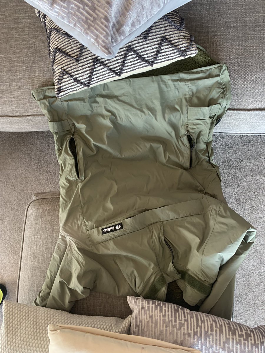 OrkneyUncovered's tweet image. My wee boy Benji using my @buffalosystems Special 6 shirt as an indoor den/storm shelter.

I miss the days of building dens with my younger brothers.

#madeinbritain #madeinsheffield #outdoorkit #special6 #denbuilding