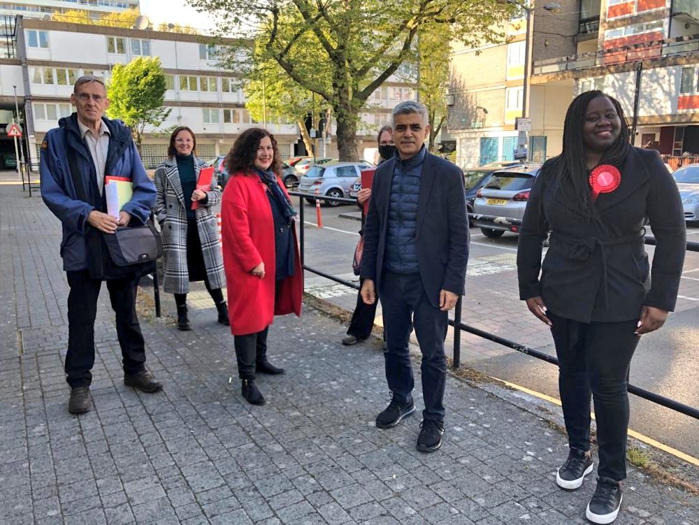 Back in Battersea reminding residents that every vote matters.If you care about this great city and our friends and neighbours. If you believe in our strength and our spirit. If you love London: vote for it! #VoteLabour #TeamKhan