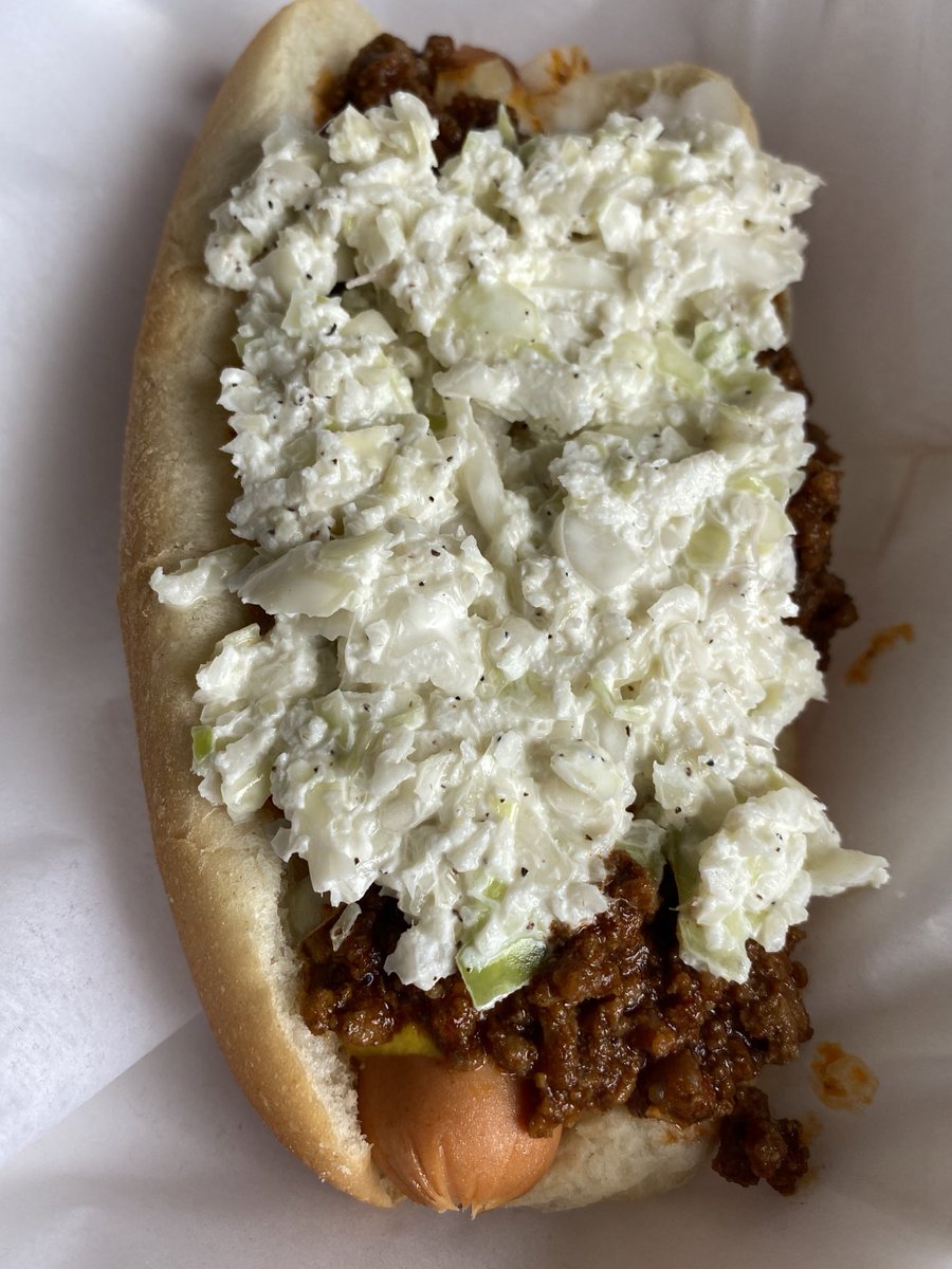 And this slaw dog is here to tell you that there’s no more Twitter crop on photos.