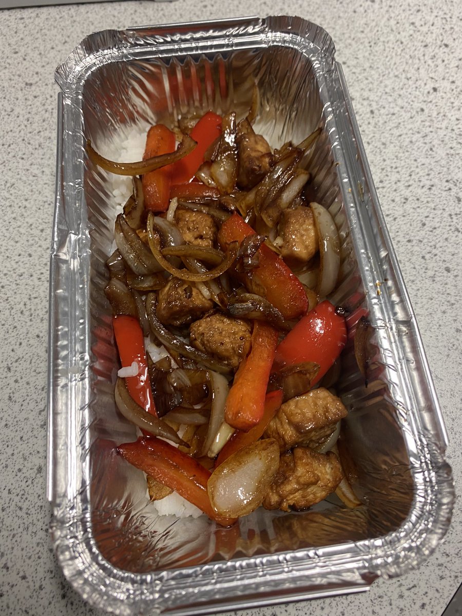 PerthGrammar_HE's tweet image. Our S1 pupils have been learning about   what can happen to our bodies if we eat too much fat this week. We conducted an experiment comparing healthy arteries with clogged arteries then made a stir fry using quorn as a low fat alternative to red meat #hwb #skills #fooded