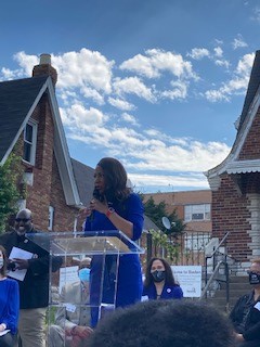 stlgatewayfund's tweet photo. Mayor Tishaura O. Jones kicks off the #GatewayNeighborhoodFund launch with an impassioned speech about investing in our neighborhoods. #STL #NorthCity #Baden https://t.co/ythhqFz4rc