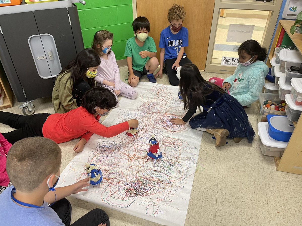 MCSSTEAM's tweet image. Scribble bots are a favorite of our 2nd gr engineers! #stem #steam @MrsBly_MECC