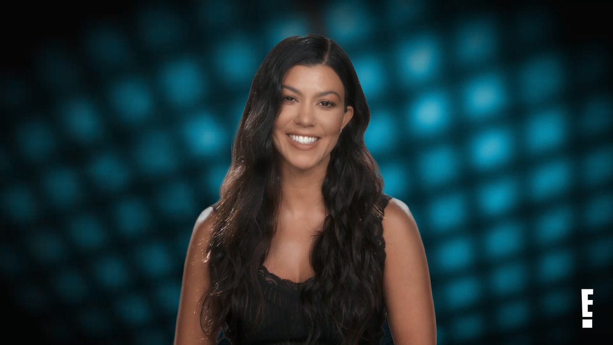 kardskatchup's tweet photo. Double-tap if you miss the season 1 confessionals 📸 A new #KUWTK is TONIGHT on E! https://t.co/5xgQL8UhEY