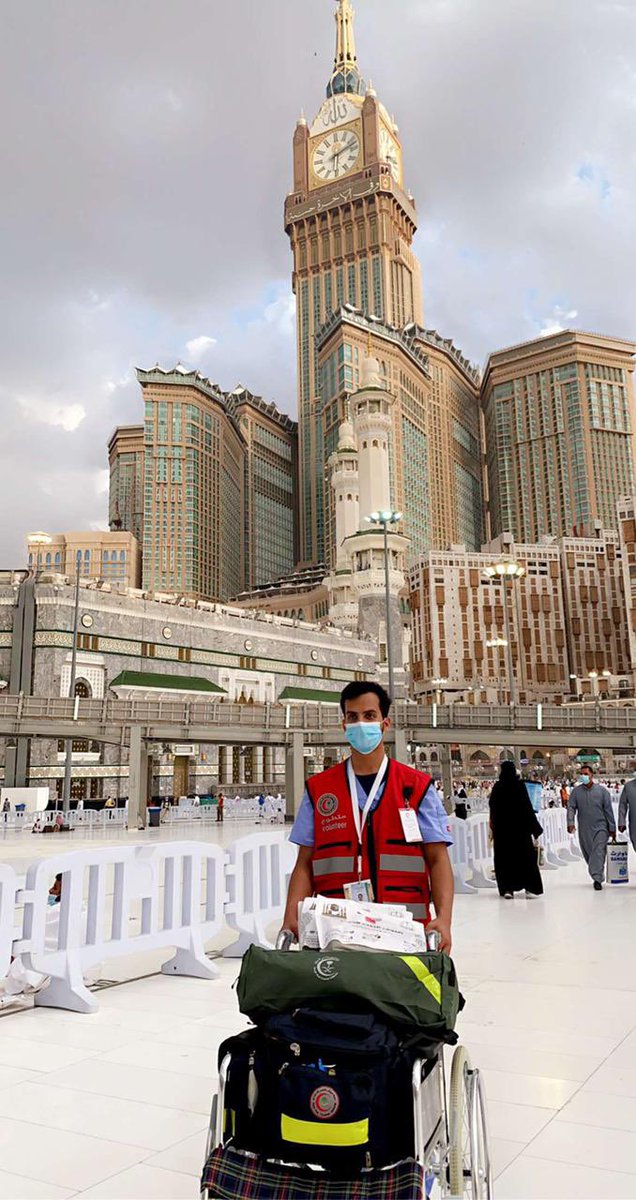 BahaUniversity's tweet photo. #جامعة_الباحة | يشارك عدد من طلاب #كلية_الطب في برنامج التطوع لشهر #رمضان المبارك بالتعاون مع الهلال الاحمر لعام ١٤٤٢ هـ ، وذلك لتقديم الخدمات الطبية لضيوف الرحمن بالمشاعر المقدسة #مكة_المكرمة . https://t.co/uA7fT8ybZi