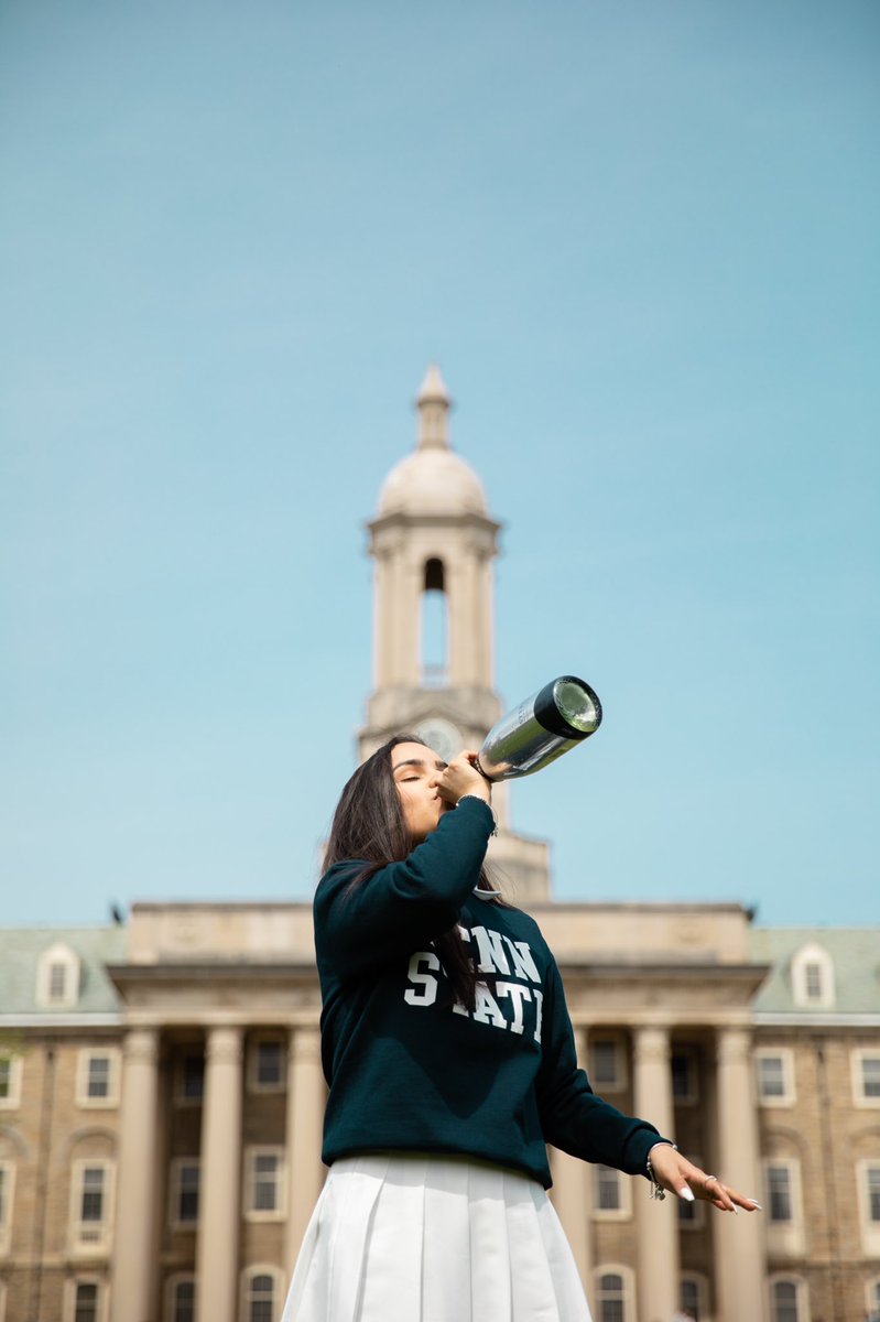 khionee_'s tweet photo. Soon to be an alumna of The Pennsylvania State University ✨

🎓 20 years old 
🎓 Bachelors completed in 3 years 
🎓 Dean’s List X6   
🎓 Pledged for the first Latina Sorority in the nation. Lambda Theta Alpha Latin Sorority, Inc. 
🎓 Master’s Loading... https://t.co/6aP0jRx9LM