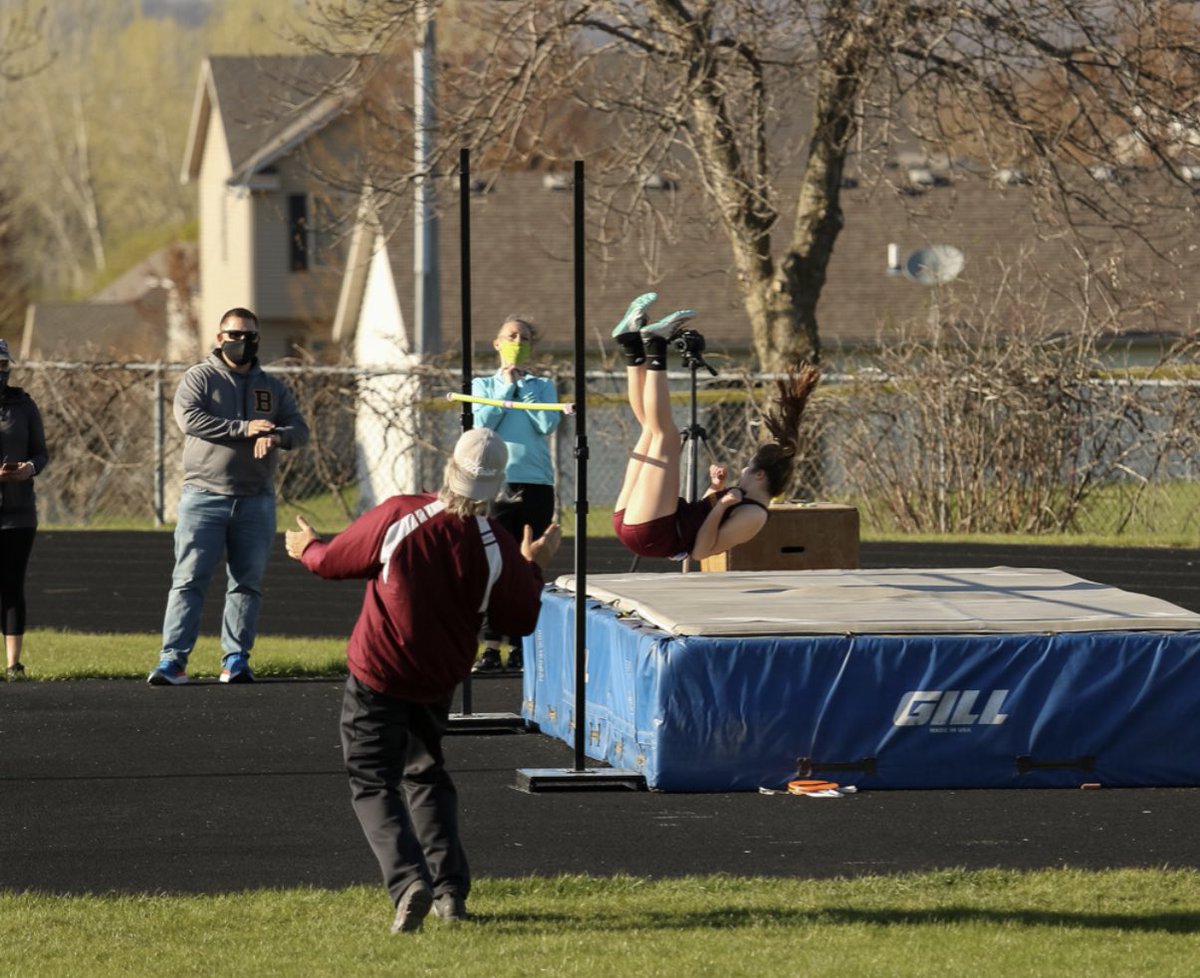 Put your feet in the air if you’re excited for another meet day tomorrow!!
📍Stewartville High School
📍Field events-4:30
📍Running events-4:30
wayzatatiming.com/track/2021/Tig…