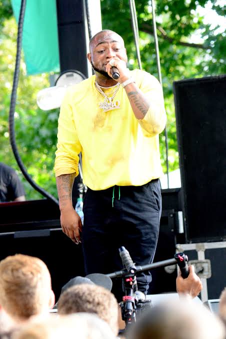 September 2018, Davido performed alongside Meek Mill, Post Malone and Fat Joe at the Made in America Festival. Lol Prior to the festival, he performed at the House of Blues in Boston as part of his "The Locked Up Tour", which commenced in August and ended in September.
