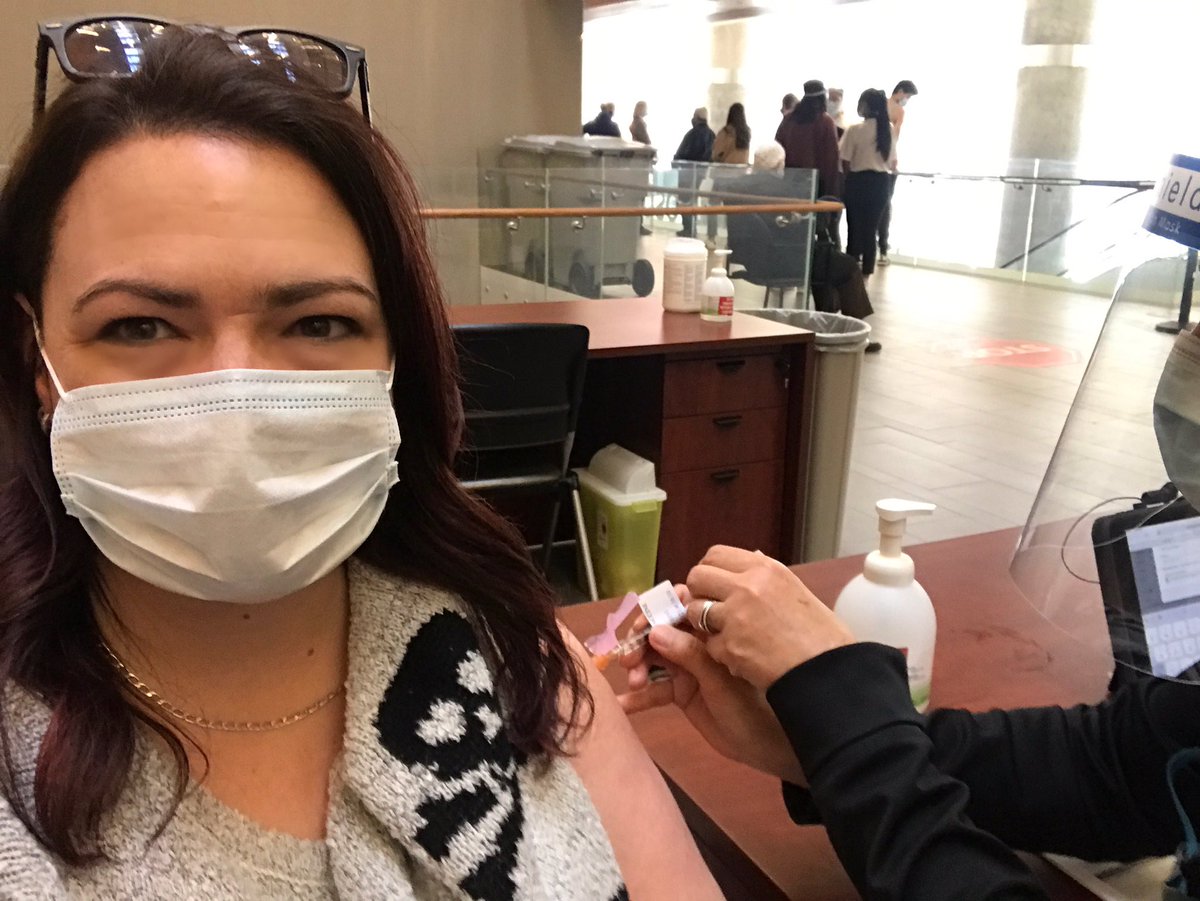 Jaimeheinke's tweet photo. .@VaxHuntersCan thank you for the important work you’re doing, today’s jab is thanks to you 💉 🙏🏼 #M5A https://t.co/qSrmMsTWXd