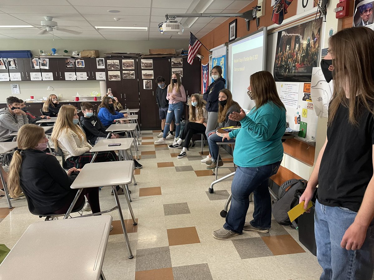 mary_gase's tweet photo. Upperclassman talking to 8th graders about high school- they were great! #OtsegoKnights @KosheaOHS @OJHS_Principal @AdamKoch_Otsego #forgottotakepics https://t.co/7bQjoiIYwL