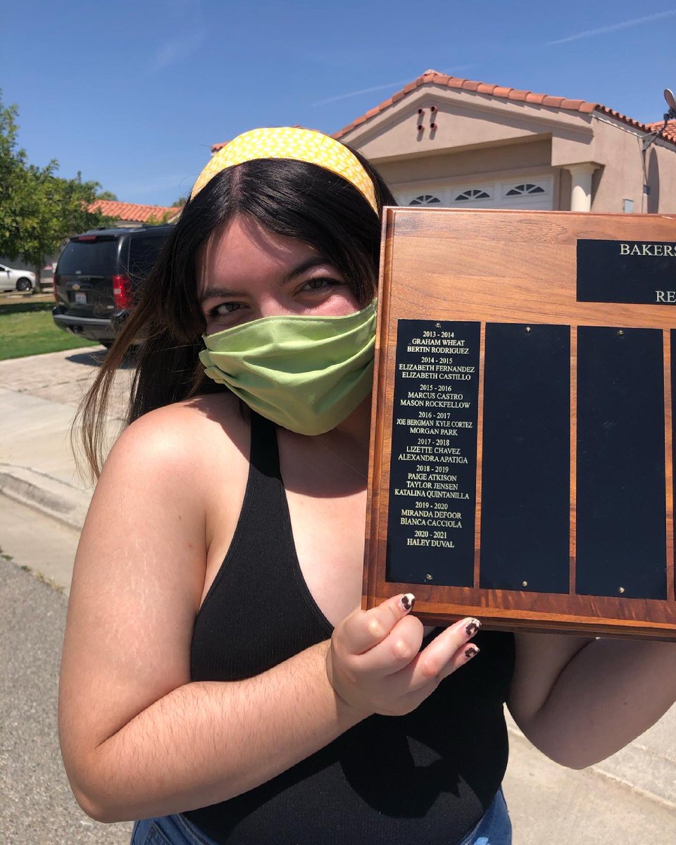 haleyaduval's tweet photo. Thank you to my advisor Erin for stoping by to show me my name is finally on the Rip plaque! I absolutely loved every minute with my time at the Rip and being the Editor-in-Chief the past year 📰❤️ @bc_rip @BAKcollege https://t.co/uuz8M33dw5