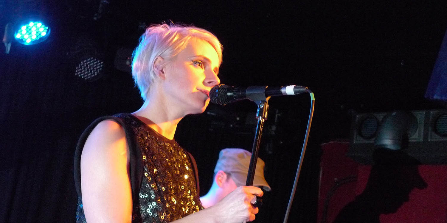Also wanted to wish a happy birthday to Dubstar s frontwoman supreme, Sarah Blackwood! 
