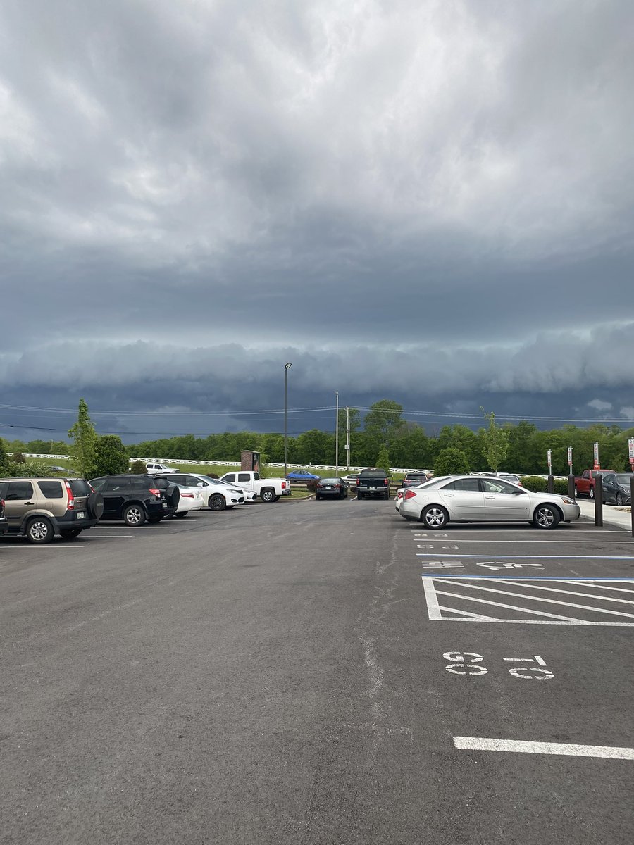 TSekeres's tweet photo. Chili’s in Spring Hill. #tspotter https://t.co/YOjmlcRac1