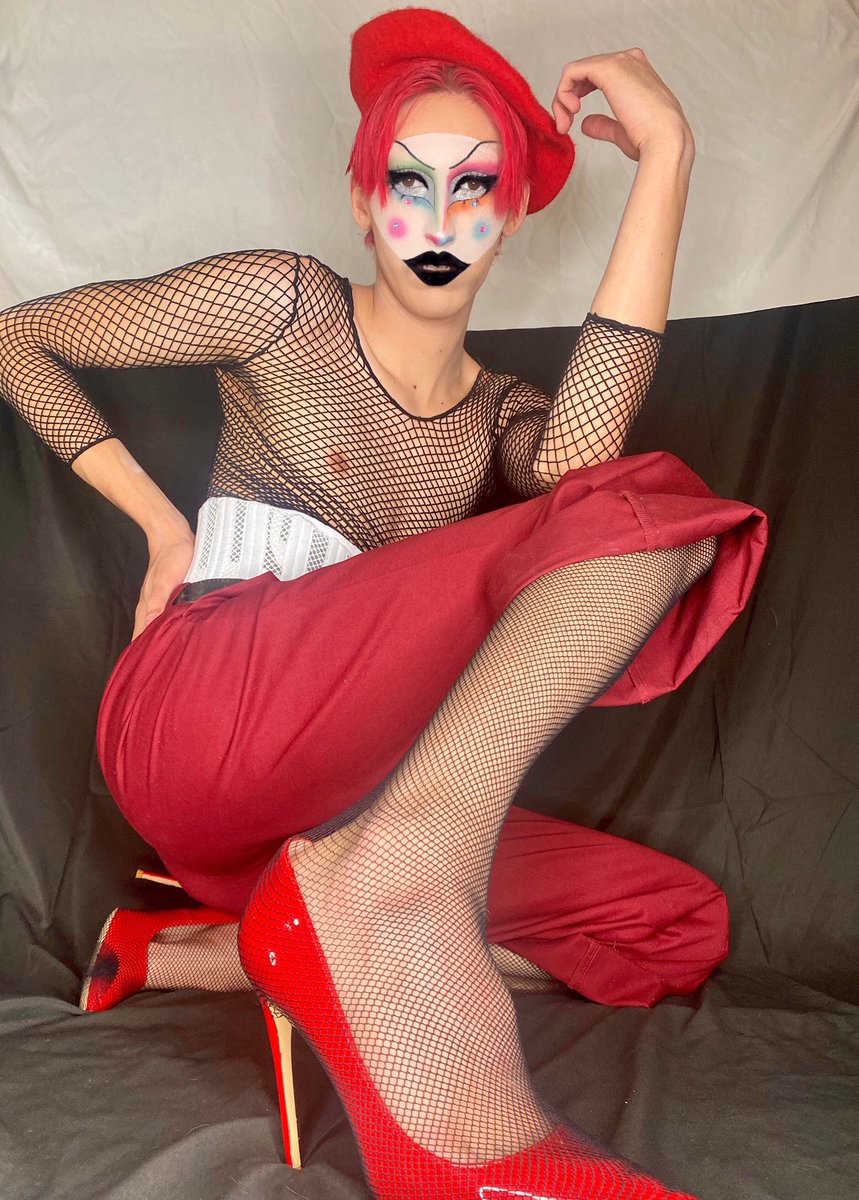 theonlybibble's tweet image. ❤️🤡🖤Send In The Clowns🖤🤡❤️
.
.
.
#bibble #thebibbleverse #drag #dragqueen  #localqueen #rupaulsdragrace #dragrace #dragmakeup  #model #makeup #makeupartist #mua #cosmetics  #morphe #anastasiabeverlyhills #trixiecosmetics #hauslabs #kimchichicbeauty #sucklessfaceandbody