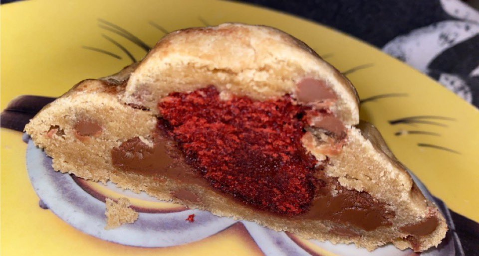 RastaFarah_'s tweet image. Waited a couple weeks for these bad boys from @dripbakery SO WORTH THE WAIT 🤤💜✨