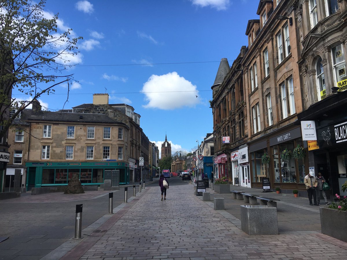 Another #thcars2 supported shopfront improvement project in Paisley is now complete, looking great and complementing the stone repairs to the upper floors. Door back in its original location with lovely curved glass corner ⁦<a href="/HeritageFundSCO/">The National Lottery Heritage Fund Scotland</a>⁩ ⁦<a href="/HistEnvScot/">Historic Environment Scotland</a>⁩