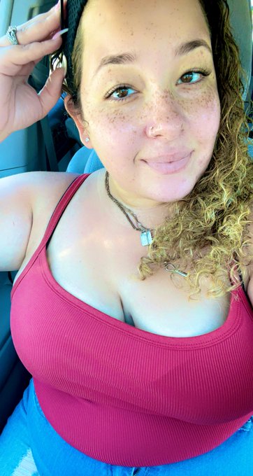 Since twitter doesn&rsquo;t crop anymore 🥰 https://t.co/AiZbm9wfhR