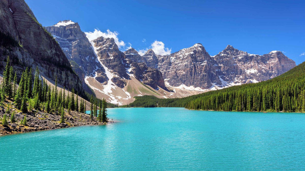 Yoongi As AB - Home to the gorgeous Canadian Rockies and a diverse landscape that ranges from prairies to badlands, Alberta is stunningly gorgeous despite its harsh winter! It's serene nature which can also be dangerous is what makes me think of Yoongi!   #BTSARMY    @BTS_twt