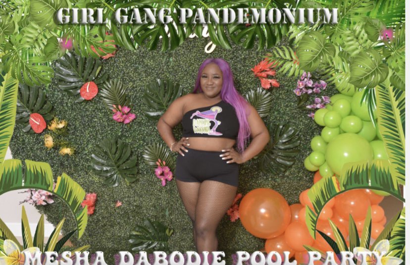 DaiquirisDancin's tweet photo. 🗣When you hire me to bartend an event I not only pour heavy handed drinks but I liven up your party.  I simply entertain &amp; give the guest an experience

#dancindaiquiris #cocktailcatering #heavyhandedbartender #huntsvillealabama #aamu https://t.co/hSN9RxWf6G