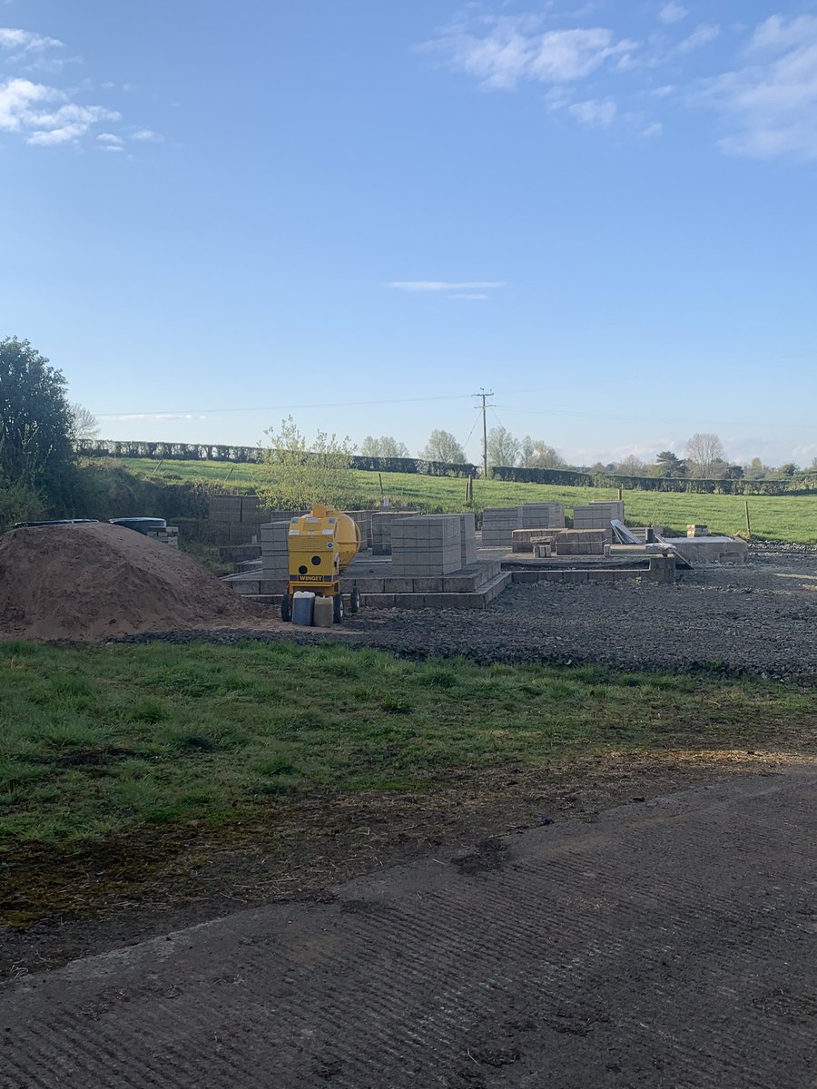 DonalLaverty's tweet image. #ProjectBuild Week One. Pleased with the progress