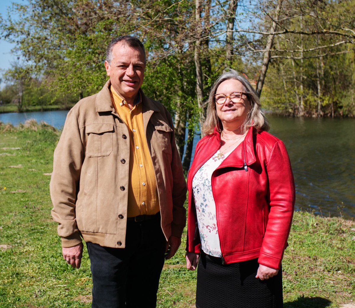 Arras 1 , l'Écologie Solidaire , Naturellement ! (@naturellement_1) on Twitter photo Vos candidat-e-s :
Martine Schaeffer (<a href="/EELV/">Les Écologistes - EELV</a>) et Marc Lavogez (<a href="/GenerationsMvt/">Génération·s</a> ) Vos candidat-e-s :
Martine Schaeffer (<a href="/EELV/">Les Écologistes - EELV</a>) et Marc Lavogez (<a href="/GenerationsMvt/">Génération·s</a> )